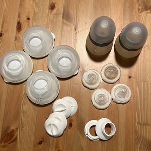 NWOT Nano Bebe baby bottle set